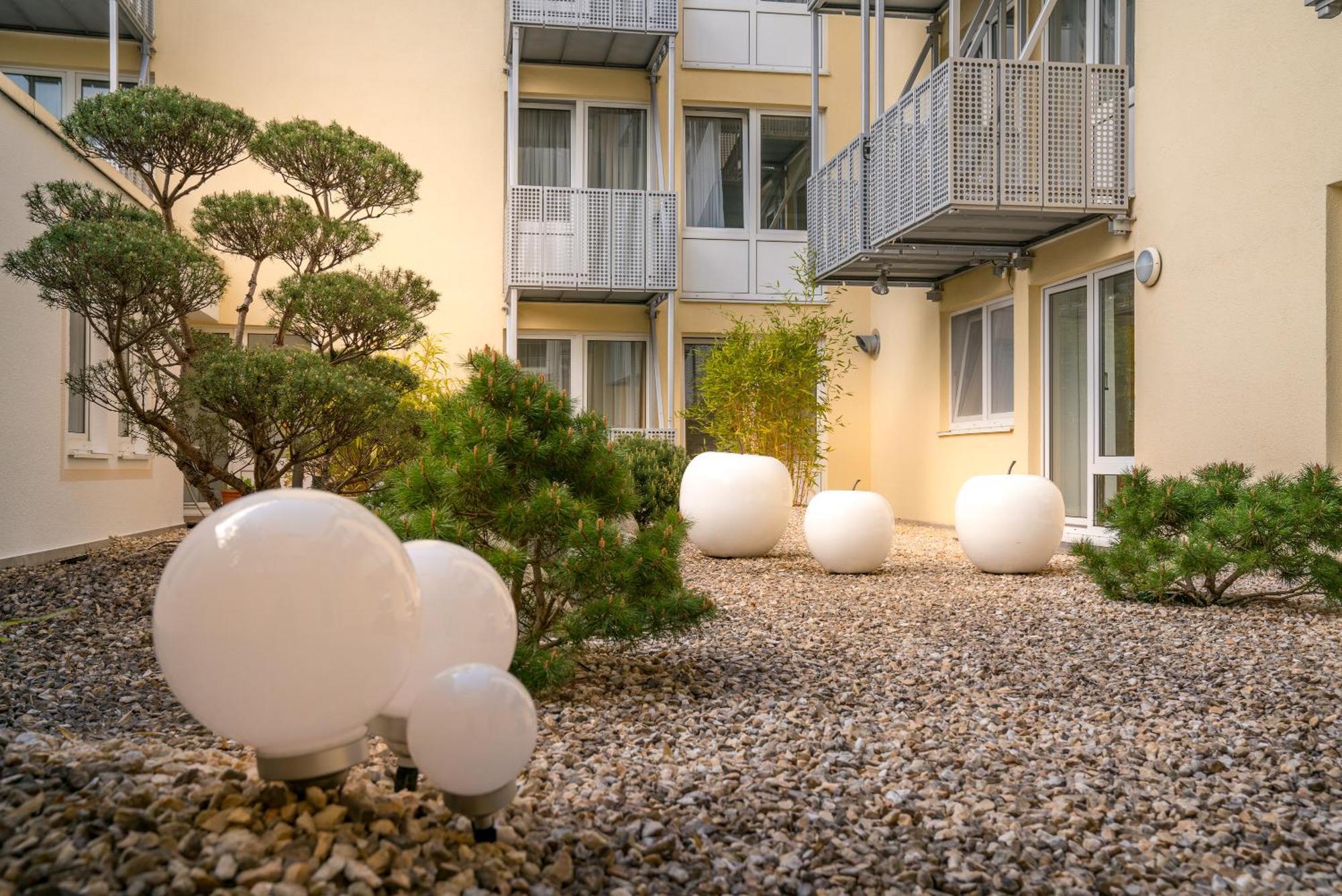Airporthotel Residenz Steinenbronn 外观 照片