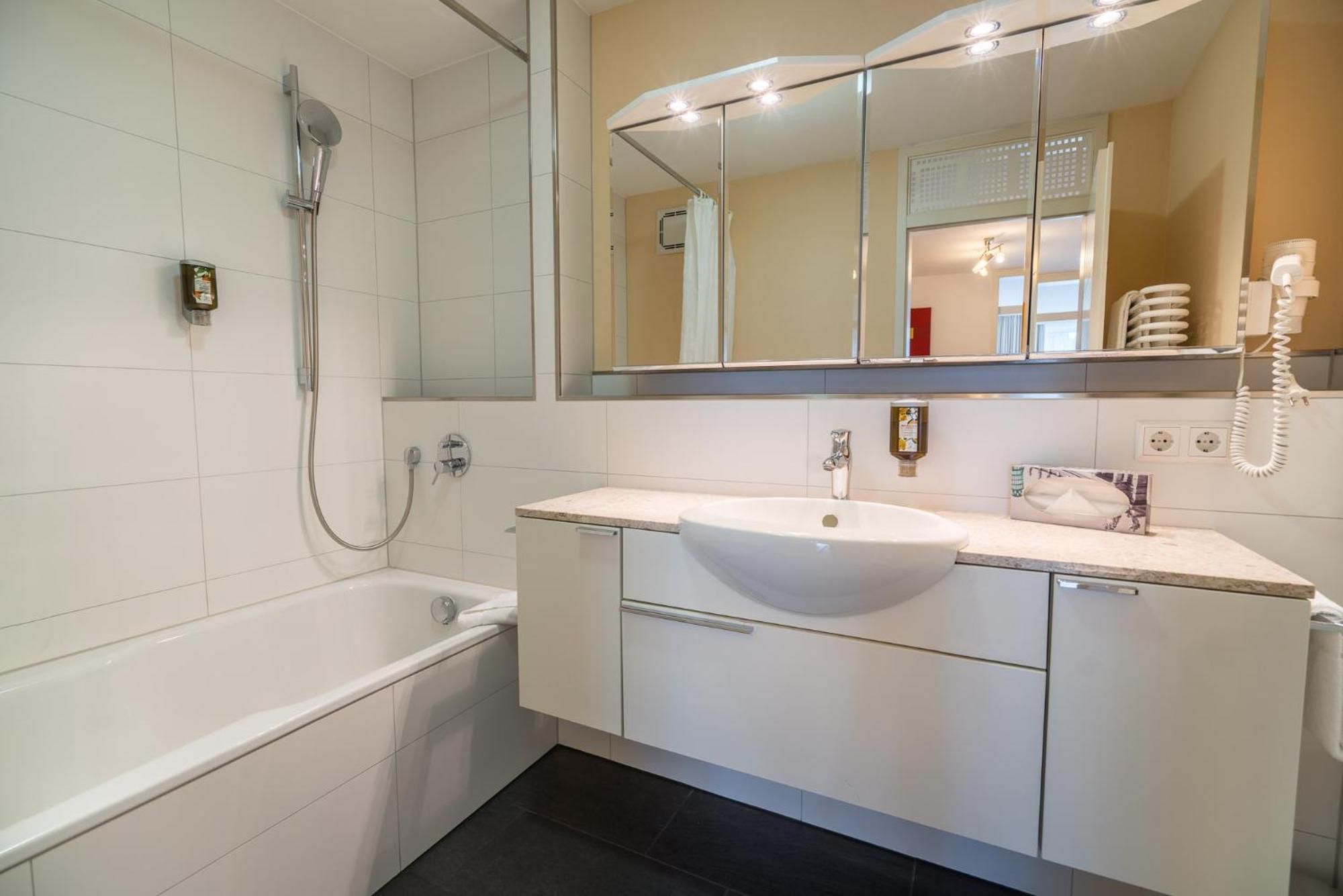 Airporthotel Residenz Steinenbronn 外观 照片
