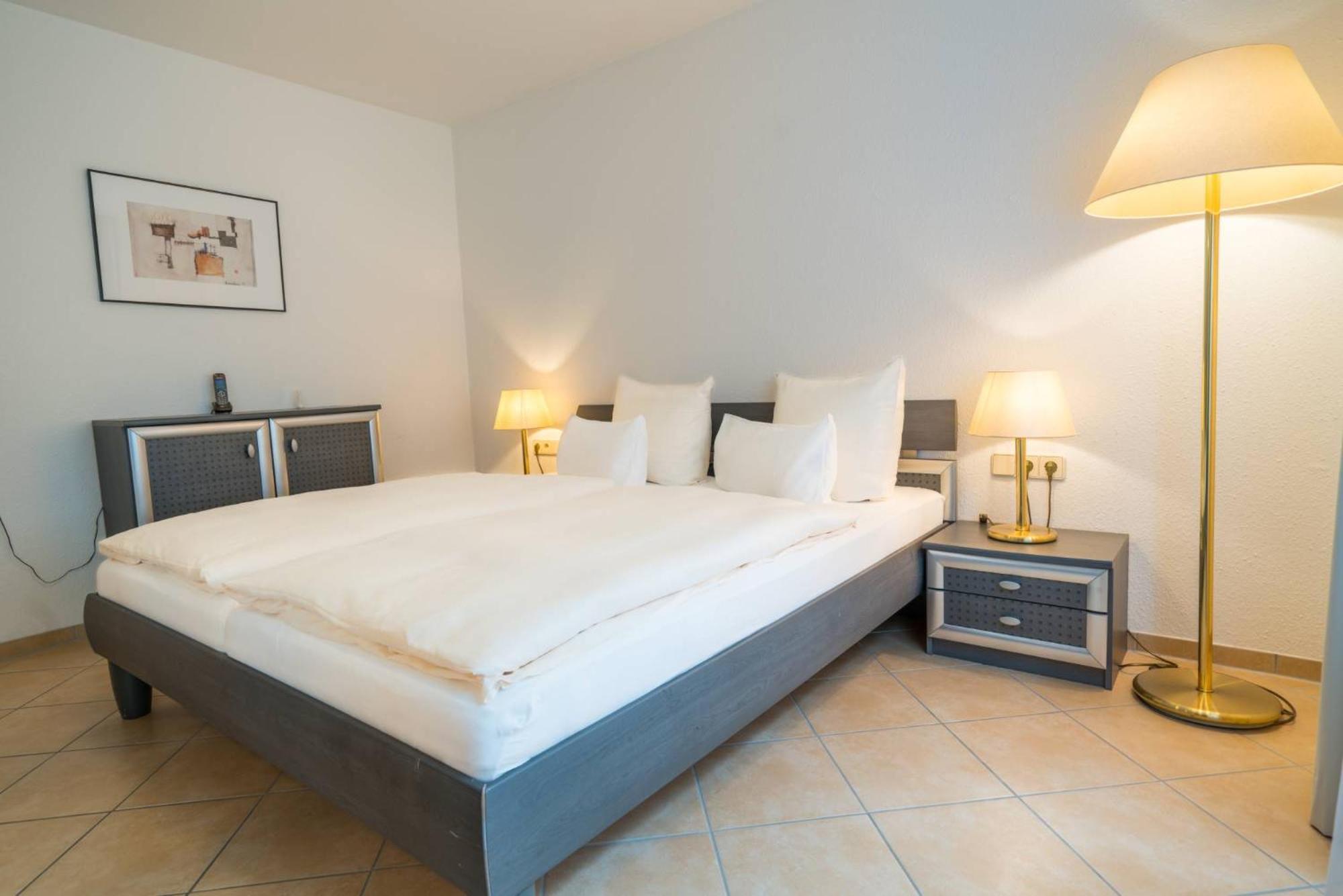 Airporthotel Residenz Steinenbronn 外观 照片