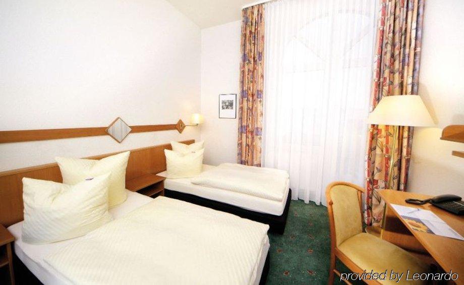 Airporthotel Residenz Steinenbronn 外观 照片