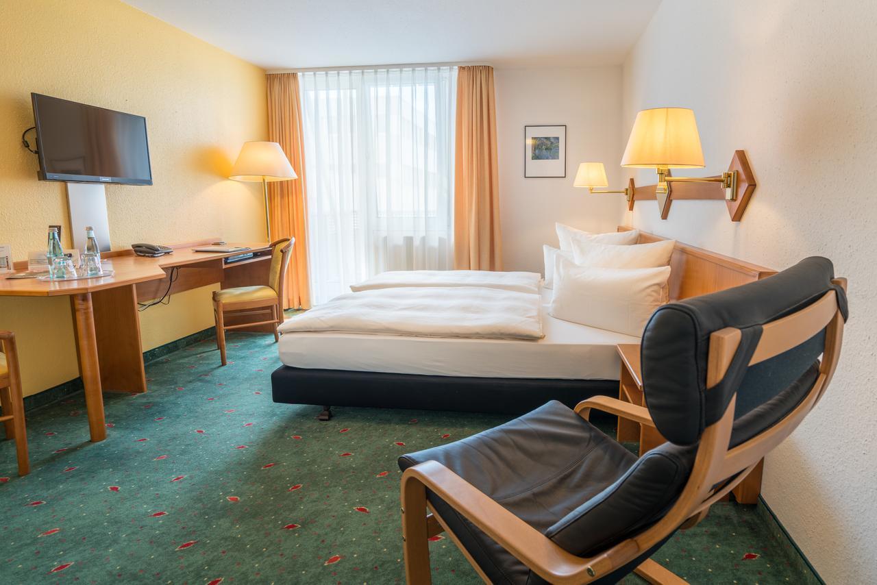 Airporthotel Residenz Steinenbronn 外观 照片